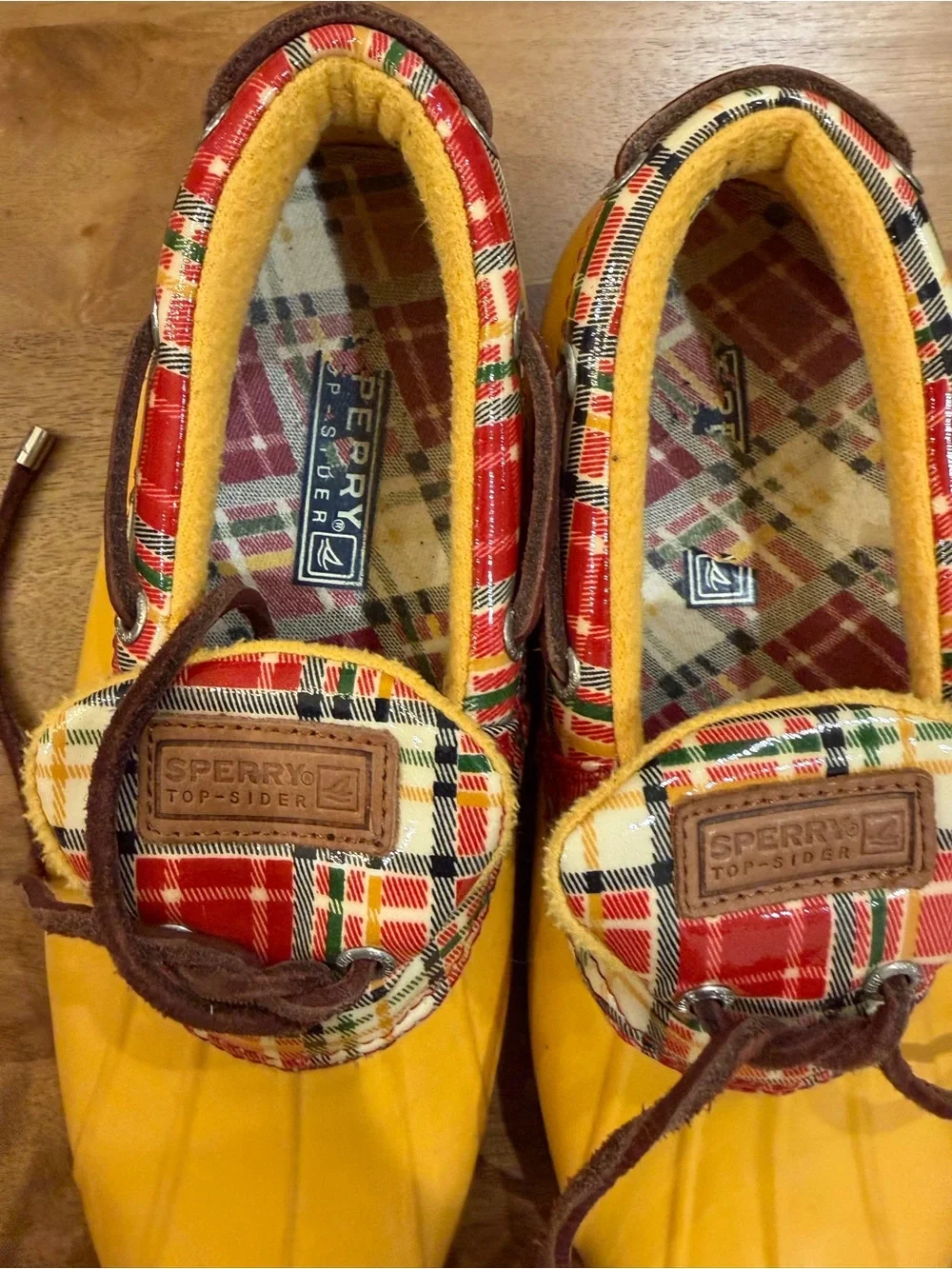 Sperry Yellow and Red Plaid-Trim Duck Boots w/ Leather Laces Women’s Size 8